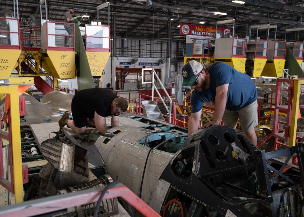 561st AMXS performs F-15 depot maintenance