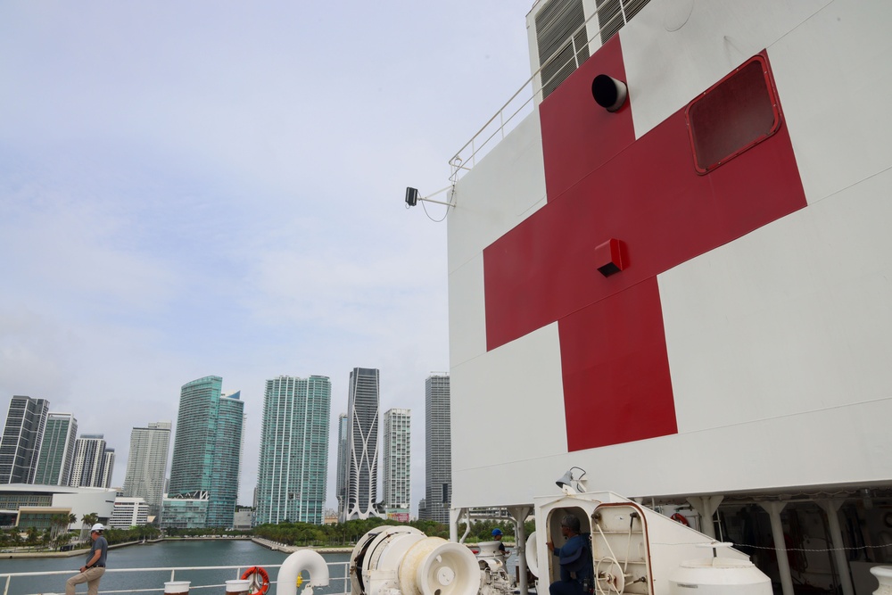 USNS Comfort Departs Miami
