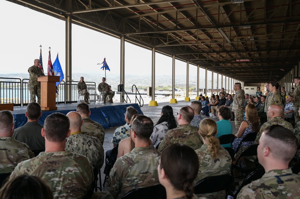 692 ISRG change of command