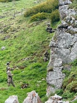 Vermont National Guard Soldiers train on Mt. Olympus [Image 2 of 5]