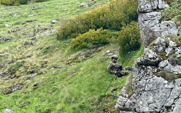 Vermont National Guard Soldiers train on Mt. Olympus