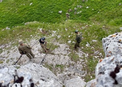 Vermont National Guard Soldiers train on Mt. Olympus [Image 3 of 5]