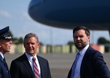 Vice President Vance visits Berry Field