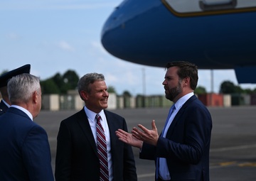 Vice President Vance visits Berry Field