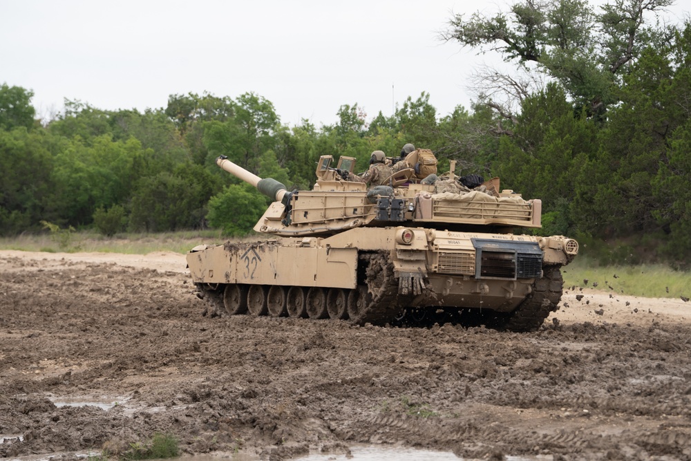 Fort Cavazos Media Day: 1-9CAV Live-Fire Exercise M1A2 Abrams &amp; M2A3 Bradley