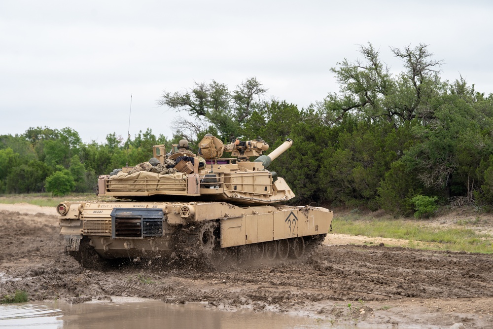 Fort Cavazos Media Day: 1-9CAV Live-Fire Exercise M1A2 Abrams &amp; M2A3 Bradley