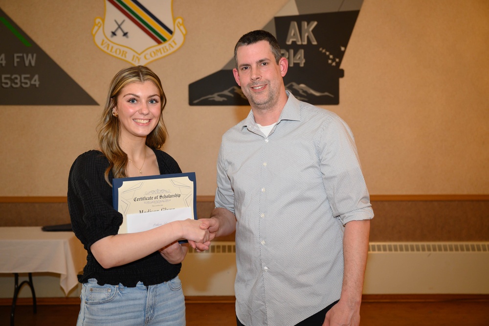 Eielson Spouses Club Honors Volunteers