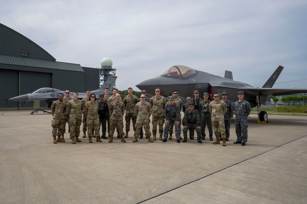 35th FW conducts bilateral fuels exercise with JASDF partners