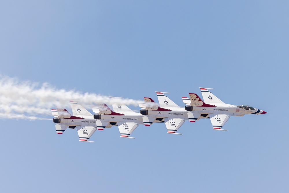 USAF Thunderbirds arrive at Beale AFB for Beale Air &amp; Space Expo 2025