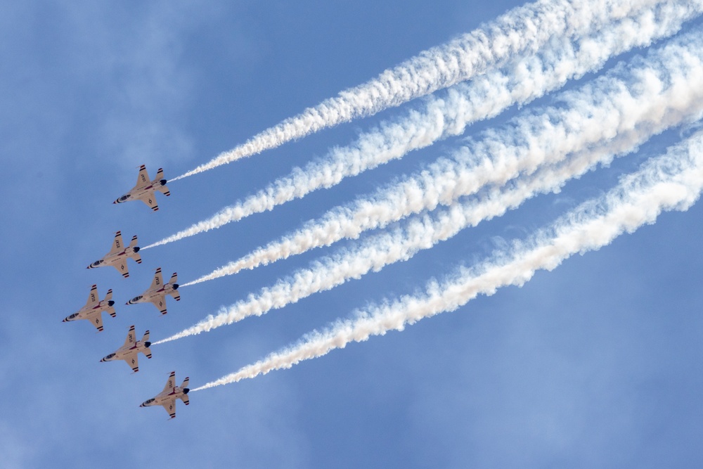 USAF Thunderbirds arrive at Beale AFB for Beale Air &amp; Space Expo 2025