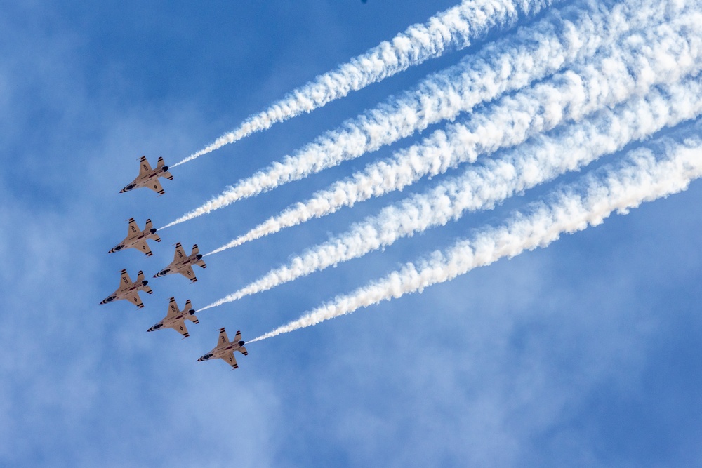 USAF Thunderbirds arrive at Beale AFB for Beale Air &amp; Space Expo 2025