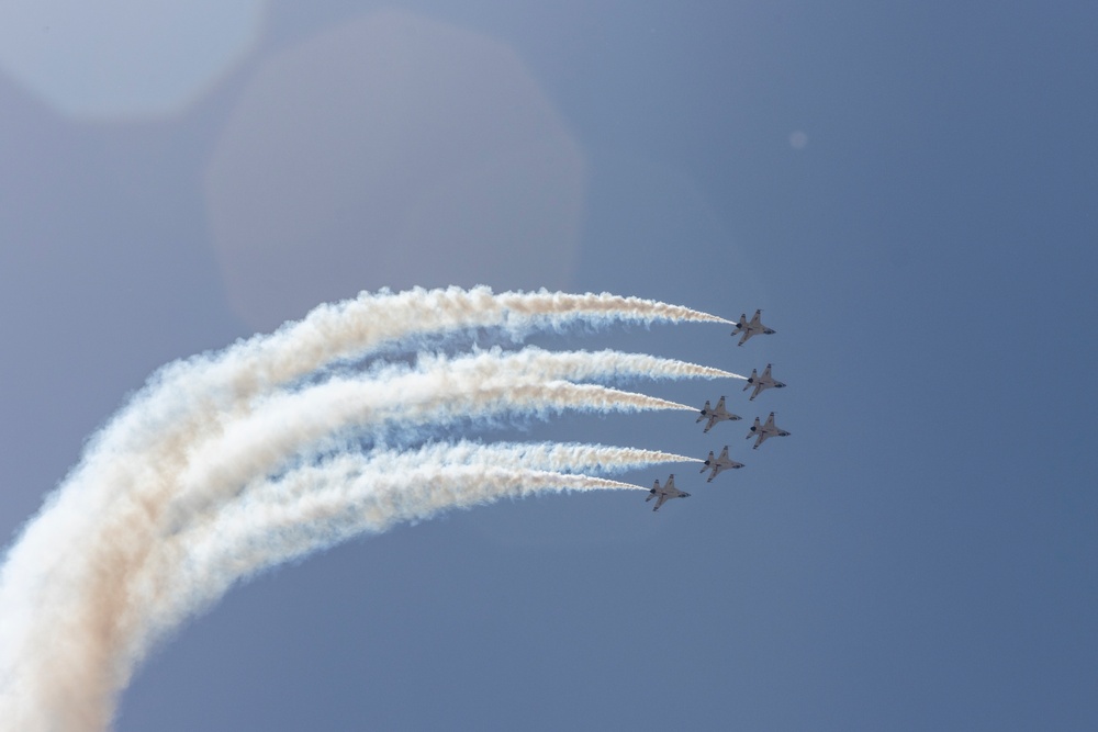 USAF Thunderbirds arrive at Beale AFB for Beale Air &amp; Space Expo 2025