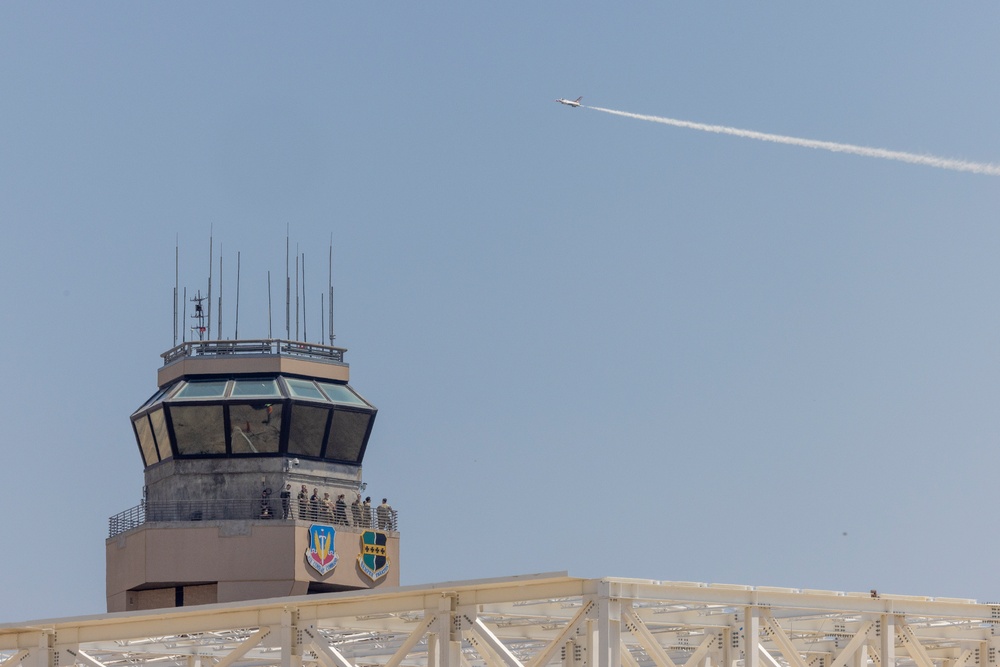USAF Thunderbirds arrive at Beale AFB for Beale Air &amp; Space Expo 2025