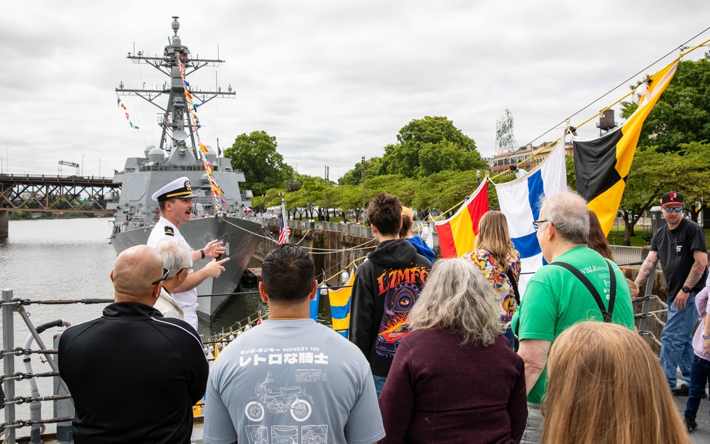 USS Mustin and USS Jack H. Lucas hosts ship tours during Portland Fleet Week 2025