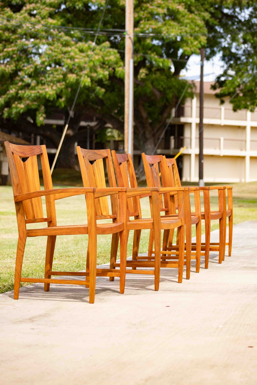 Services Airmen Refurbish MWR Furniture