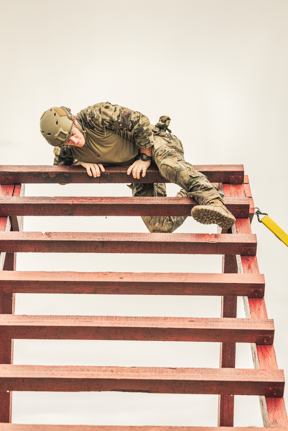 EOD Technicians Compete in Coconut Crab Competition