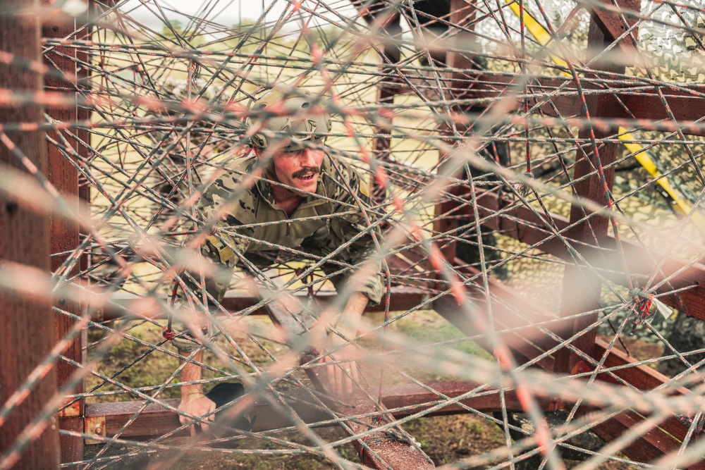 EOD Technicians Compete in Coconut Crab Competition