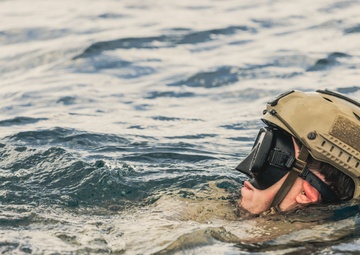 EOD Technicians Compete in Coconut Crab Competition
