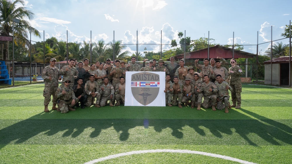U.S. Air Force and Royal Canadian Air Force medical teams participate in a knowledge exchange with the Peruvian military on Tactical Combat Casualty Care.