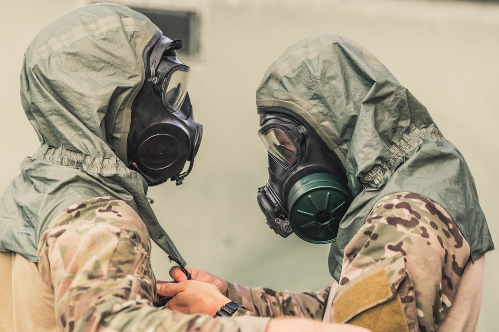EOD Technicians Compete in Coconut Crab Competition