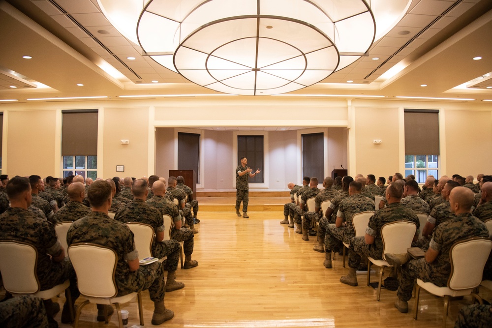 SMMC Ruiz visits II MEF