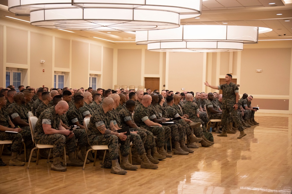 SMMC Ruiz visits II MEF