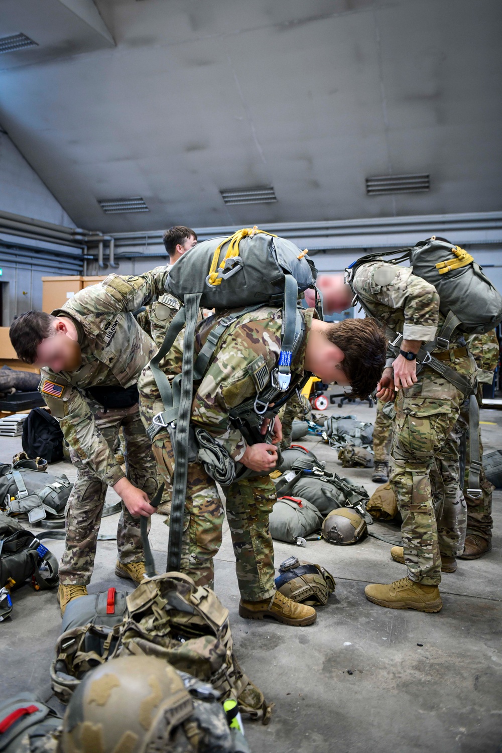 SOCEUR conducts airborne jump over Mont-Saint-Michel