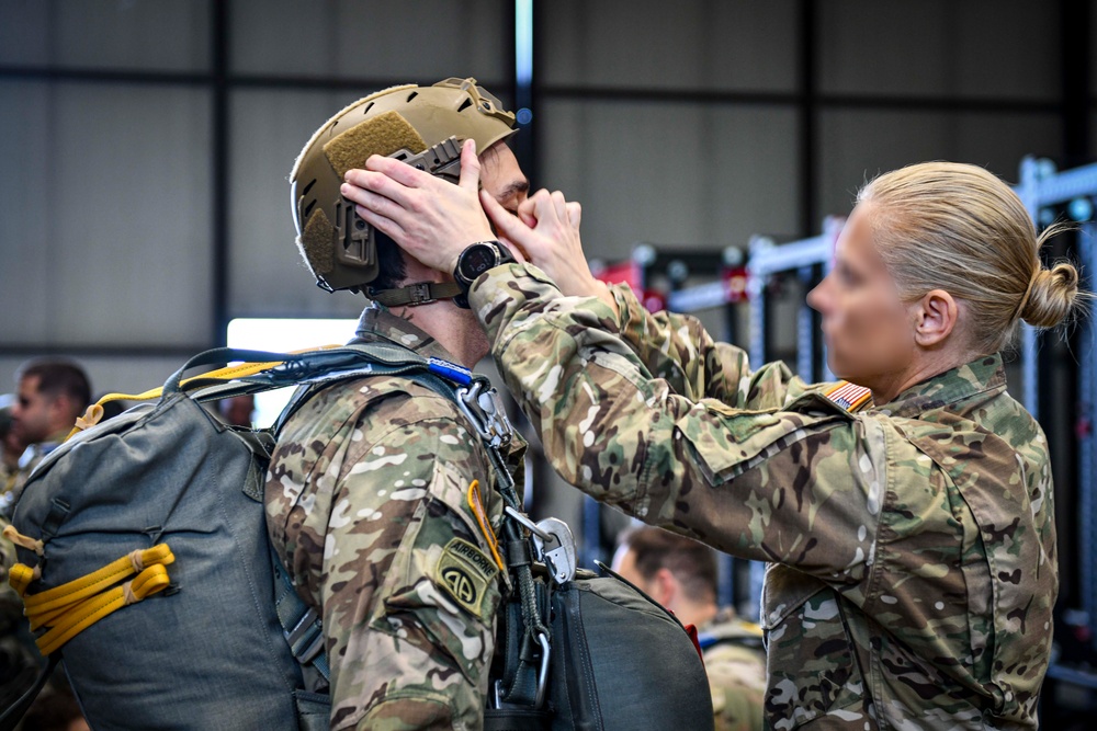 SOCEUR conducts airborne jump over Mont-Saint-Michel