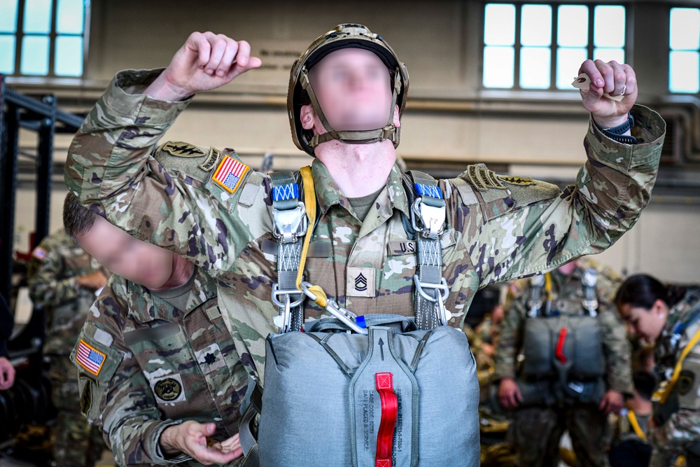 SOCEUR conducts airborne jump over Mont-Saint-Michel