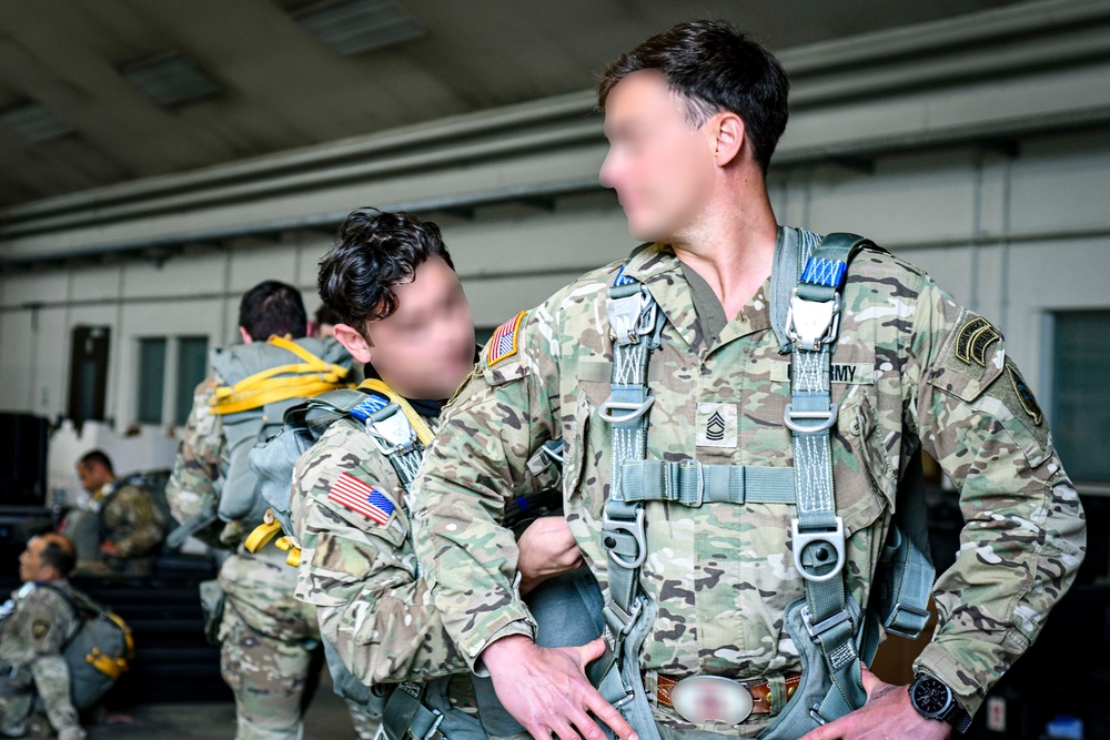 SOCEUR conducts airborne jump over Mont-Saint-Michel