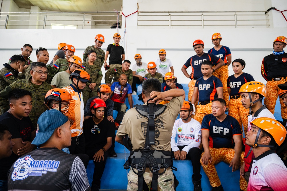 The Hawaii National Guard conducts Urban Rescue training during Pacific Partnership 2025 in Virac, Philippines