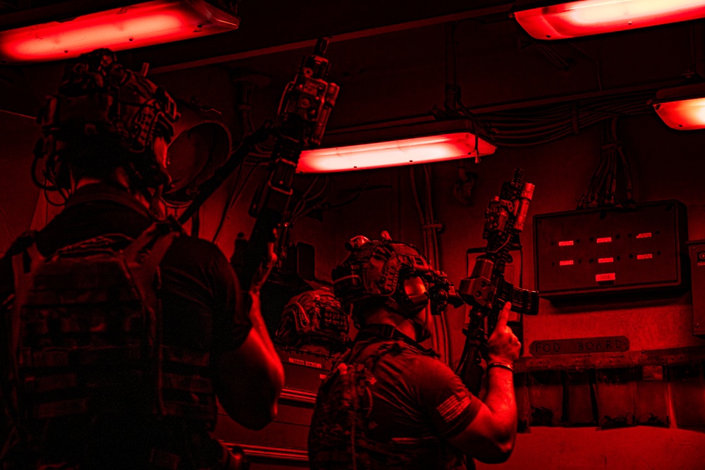 Nimitz Conducts Close Quarters Combat Training