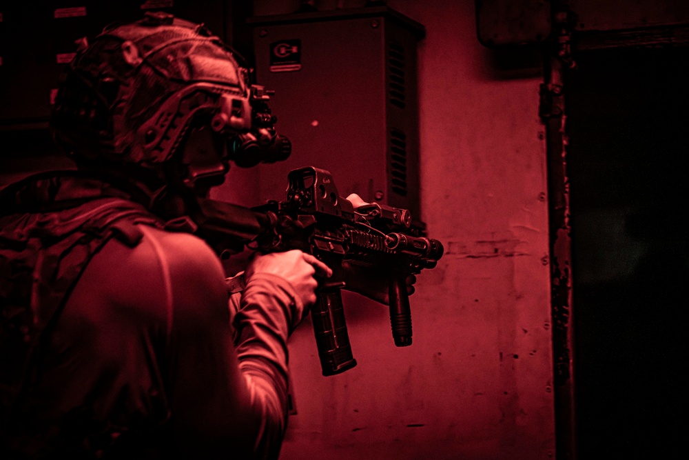 Nimitz Conducts Close Quarters Combat Training