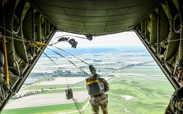 SOCEUR conducts airborne jump over Mont-Saint-Michel