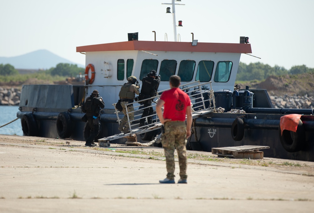 Multinational CBRNE training at Port of Alexandroupolis begins