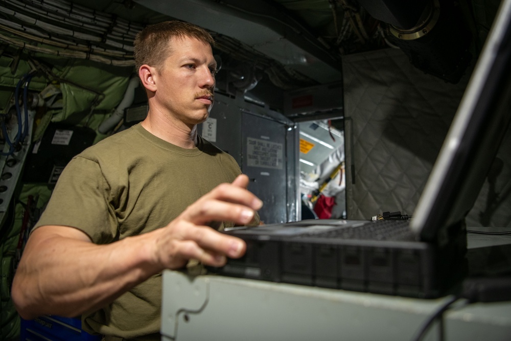 32nd EARS Maintainers Tackle KC-135 Repairs