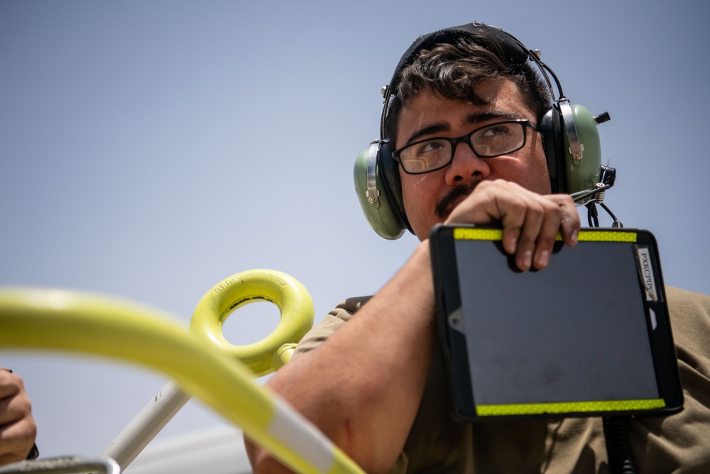 32nd EARS Maintainers Tackle KC-135 Repairs