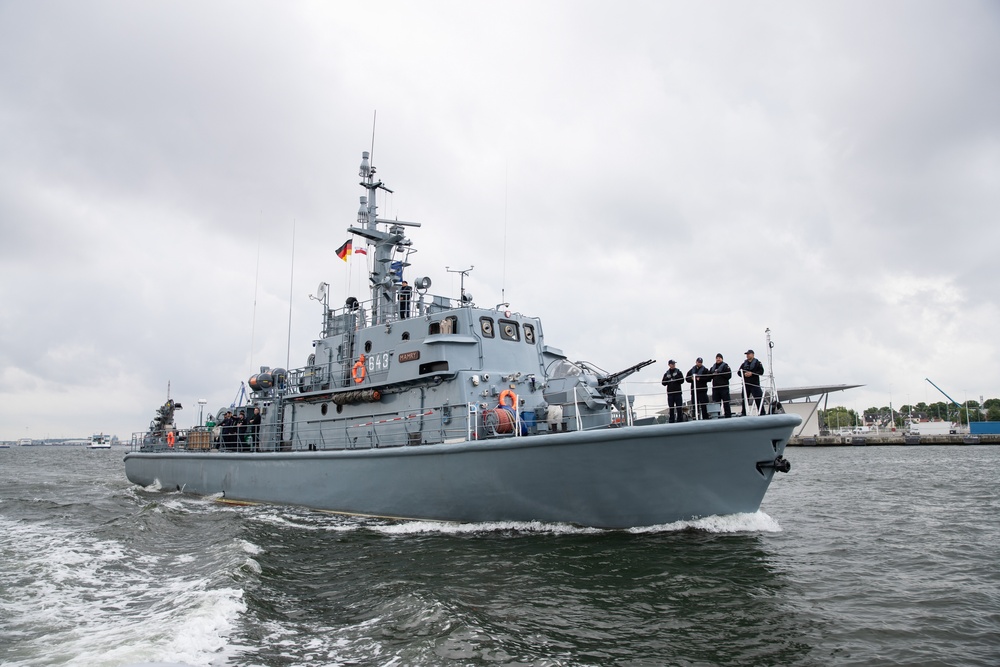 BALTOPS 25 ships depart Rostock, Germany