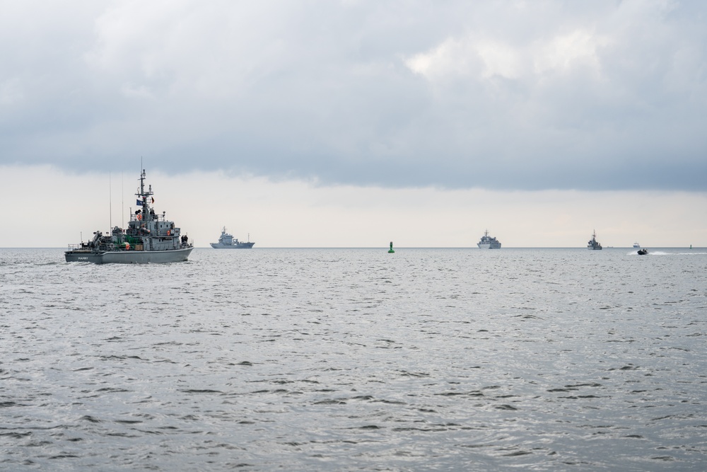 BALTOPS 25 ships depart Rostock, Germany