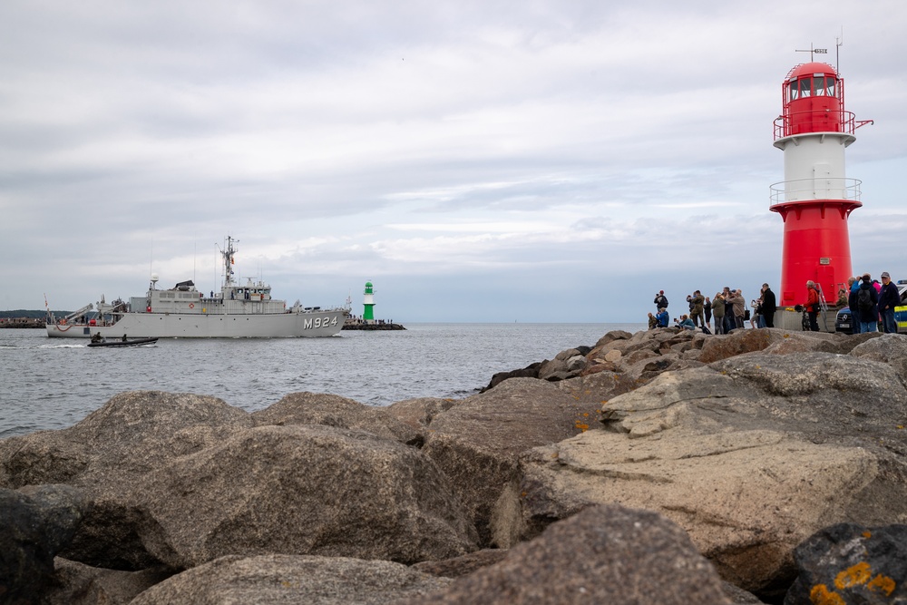BALTOPS 25 ships depart Rostock, Germany