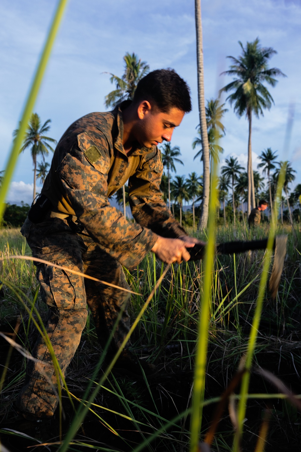 KAMANDAG 9: U.S. Marines with 2nd Bn. 1st Marines, MRF-D 25.3 conduct an air insert