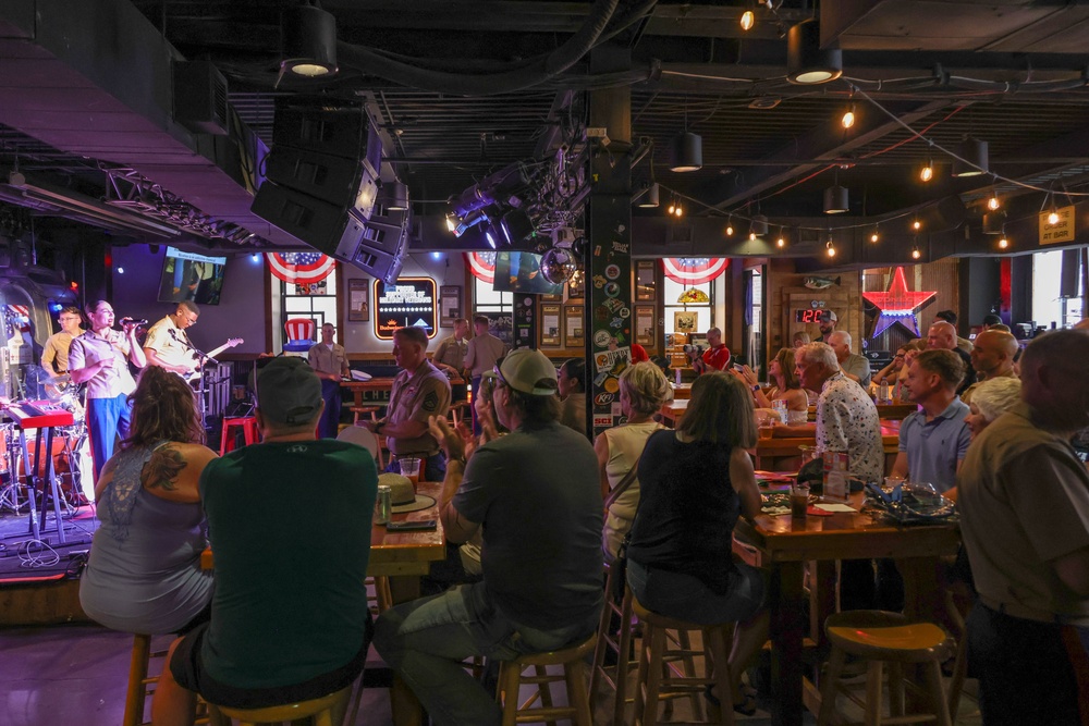 MCRC Participates in Country Music Awards During Marine Week Nashville