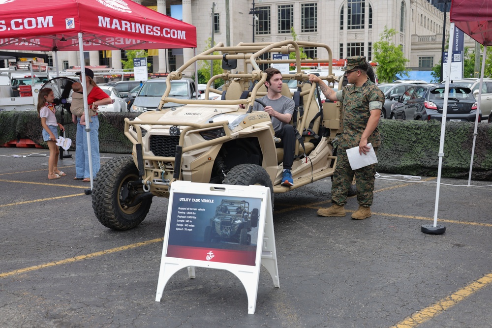 MCRC Participates in Country Music Awards During Marine Week Nashville