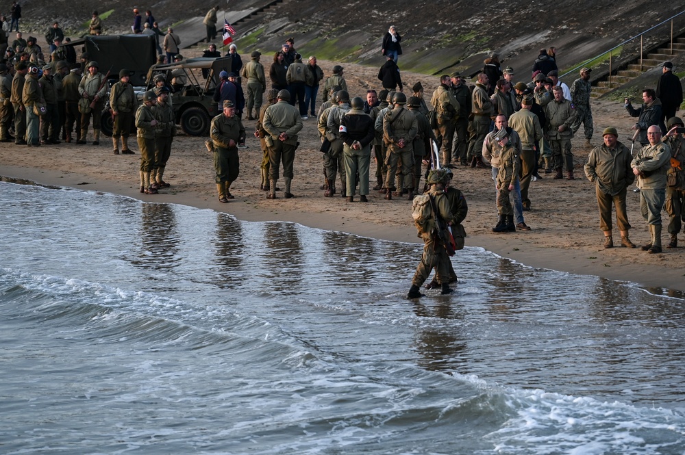29th ID Soldiers honor Bedford Boys in early morning Omaha Beach ceremony