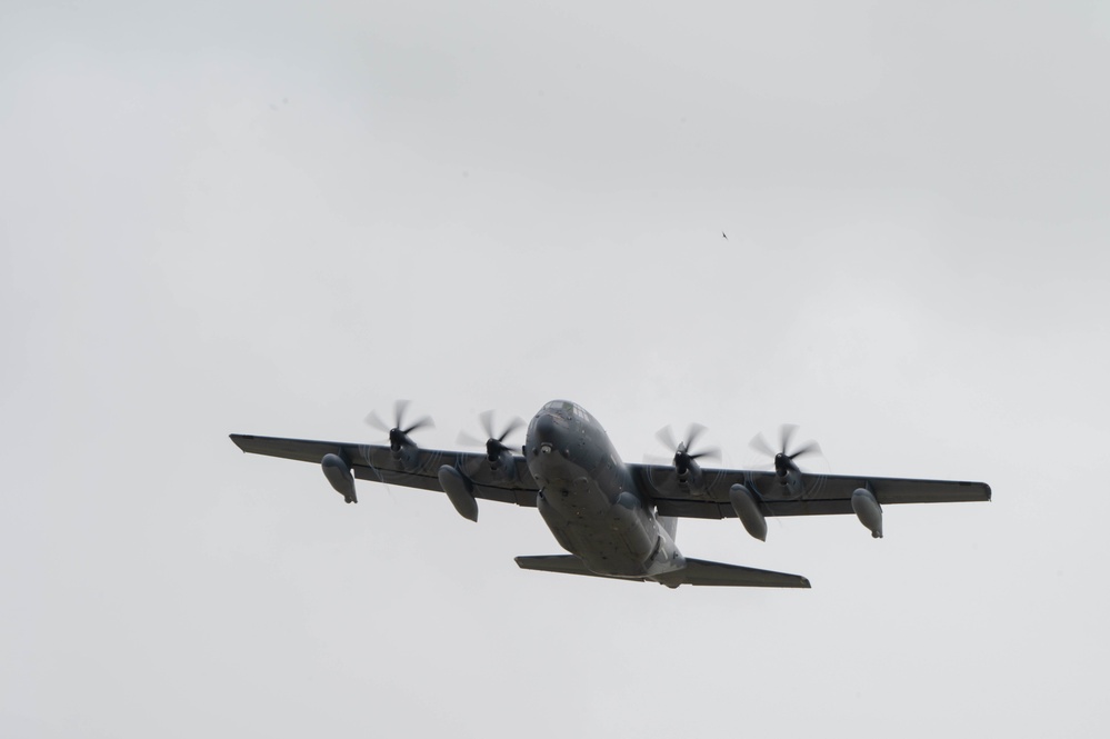308th Rescue Squadron conducts parachute training