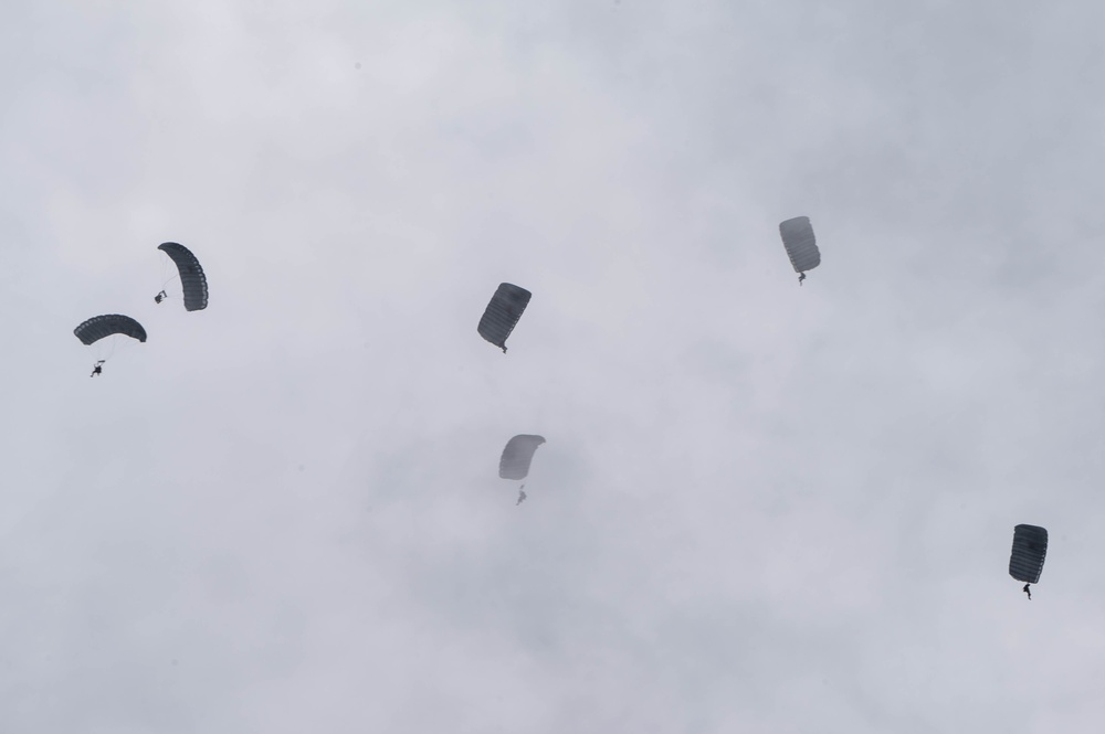 308th Rescue Squadron conducts parachute training