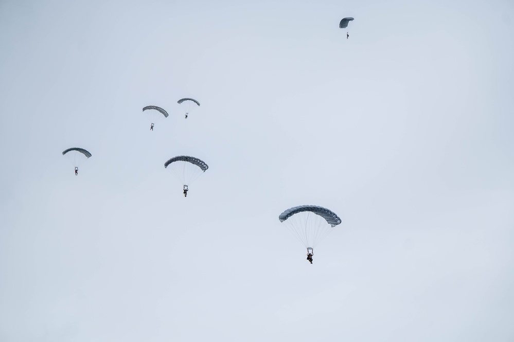 308th Rescue Squadron conducts parachute training