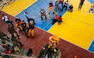 The Hawaii National Guard conducts Urban Rescue training during Pacific Partnership 2025 in Virac, Philippines