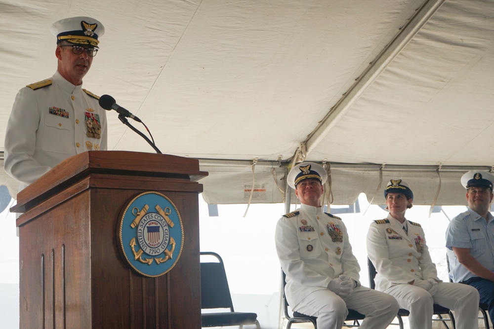 Coast Guard Cutter Stone holds change-of-command ceremony