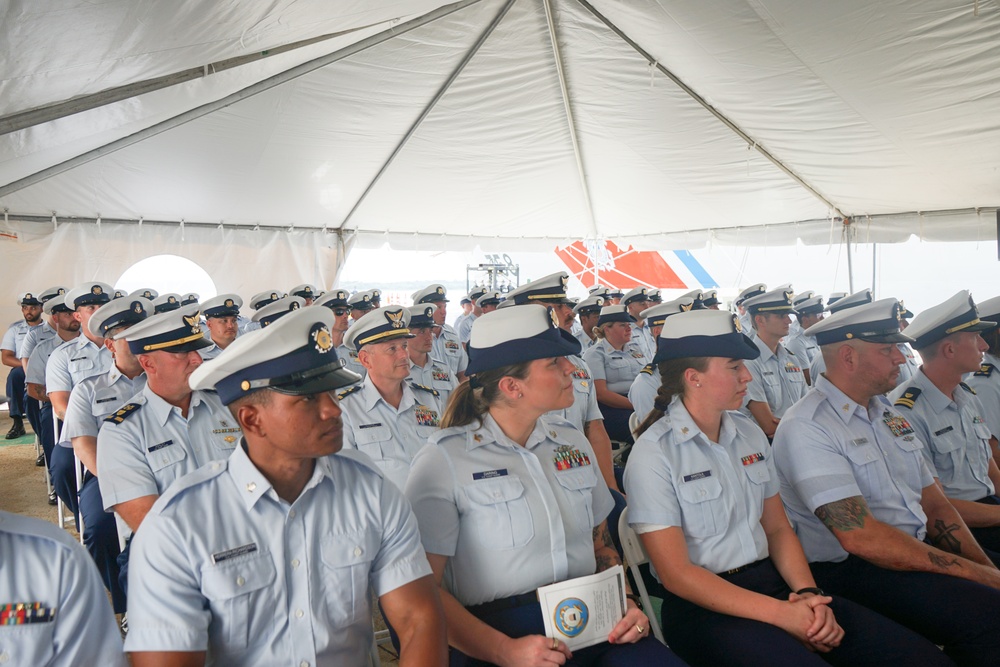 Coast Guard Cutter Stone holds change-of-command ceremony
